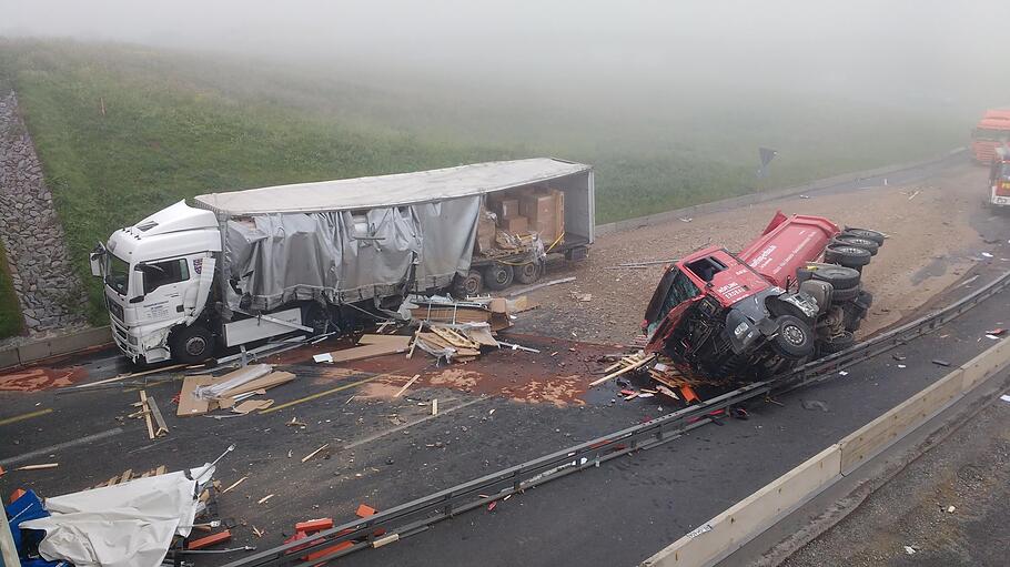 Unfallschwerpunkt A 3 und A 7: 2017 in der Übersicht Unfallschwerpunkt A 3 und A 7: 2017 in der Übersicht