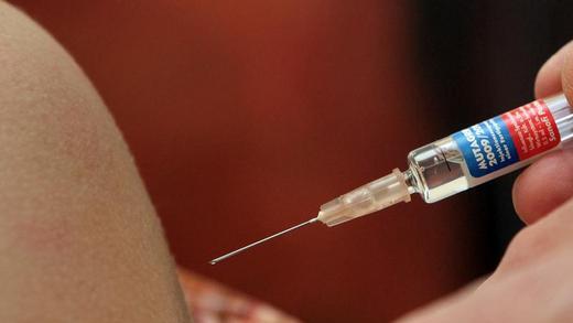 Grippeimpfung für Raucher - Eine Grippe-Impfung wird besonders Menschen empfohlen, die ein geschwächtes Immunsystem haben. Grippeimpfung für Raucher - Eine Grippe-Impfung wird besonders Menschen empfohlen, die ein geschwächtes Immunsystem haben.
