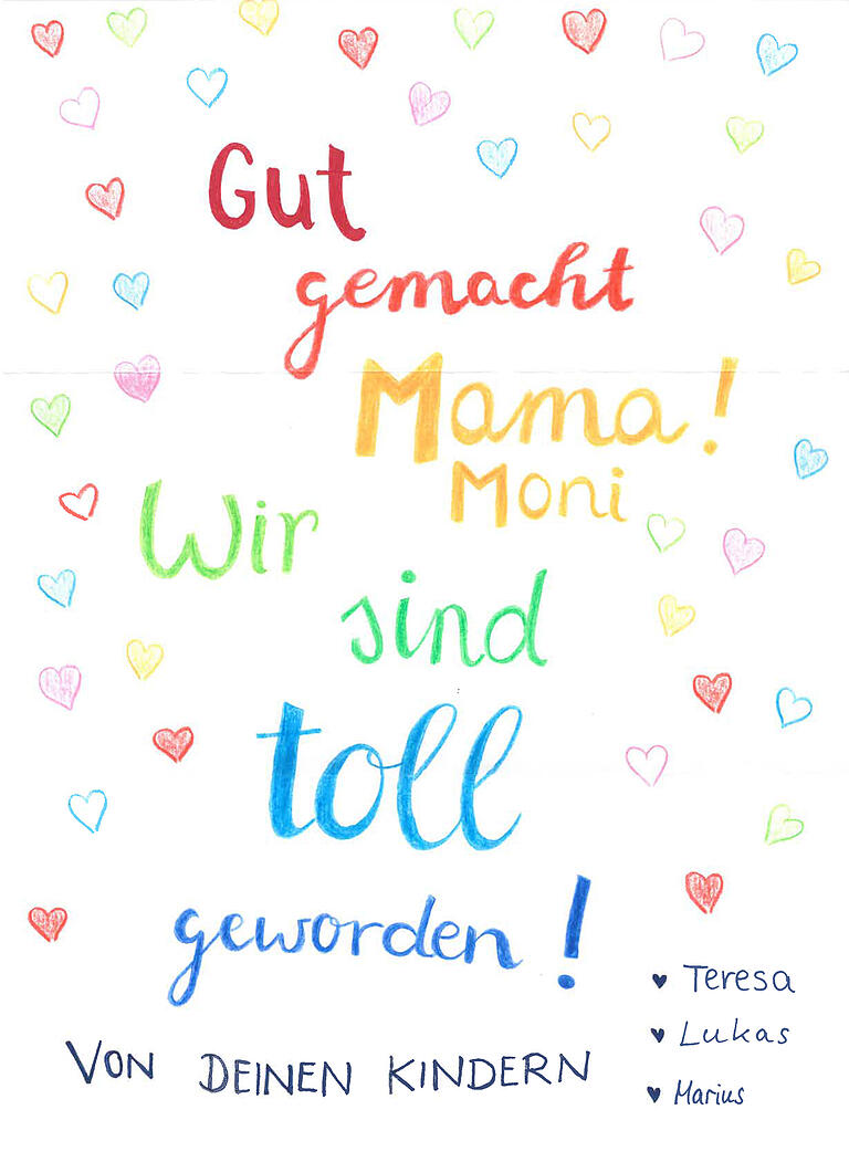 Teresa (24), Lukas (27) und Marius (29) aus Obervolkach (Lkr. Kitzingen) haben „die beste Mama Moni auf der ganzen Welt“.