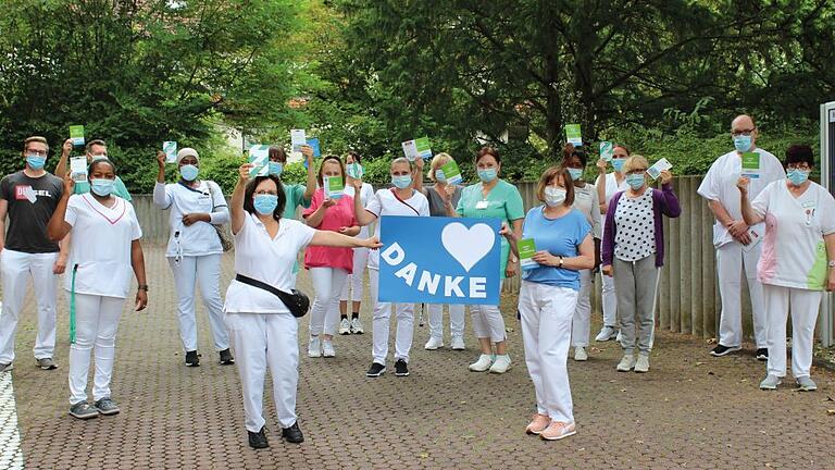 Über die Geschenkgutscheine der Pflegedank-Stiftung freuten sich im Sommer die Mitarbeiter des Diakonischen Werks Würzburg.&nbsp;