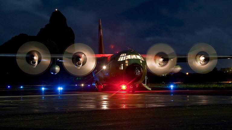 In jüngster Zeit sind mehrfach Transportmaschinen des Typs Hercules C-130 recht niedrig über die Region geflogen. In jüngster Zeit sind mehrfach Transportmaschinen des Typs Hercules C-130 recht niedrig über die Region geflogen. 