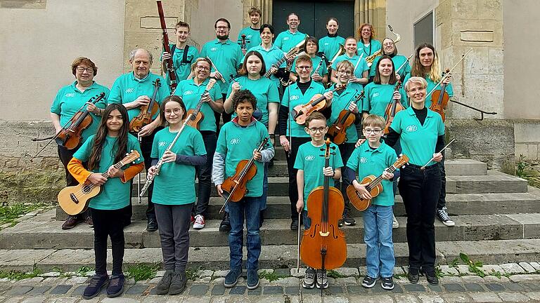 Das Collegium Musicum Iuvenale Ochsenfurt lädt zum Neujahrskonzert. Das Collegium Musicum Iuvenale Ochsenfurt lädt zum Neujahrskonzert.