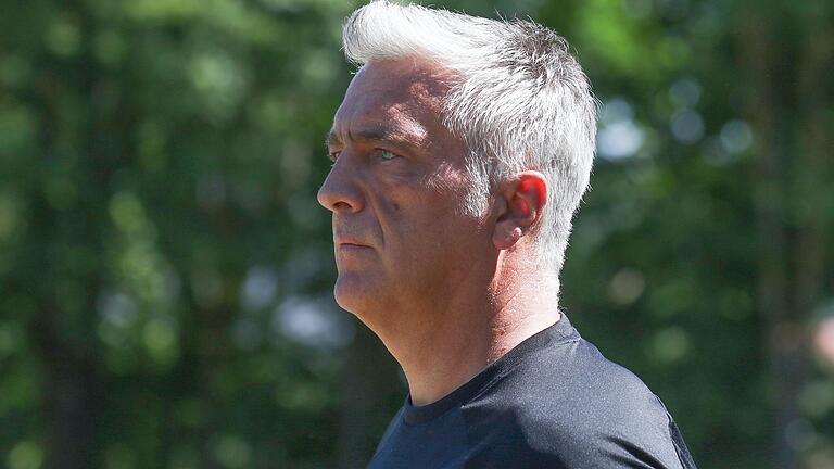 Rottendorfs Trainer Martin Lang sah einen 2:1-Sieg seiner Mannschaft gegen den Bayernliga-Absteiger Vatan Spor Aschaffenburg. Nach einem frühen Rückstand drehten die Rottendorfer das Ergebnis noch um. Rottendorfs Trainer Martin Lang sah einen 2:1-Sieg seiner Mannschaft gegen den Bayernliga-Absteiger Vatan Spor Aschaffenburg. Nach einem frühen Rückstand drehten die Rottendorfer das Ergebnis noch um.