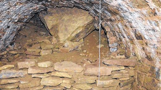 Eingestürzt: Ein großer Felsbrocken führte zum Einsturz es hinteren Bereiches des Kellers. Eingestürzt: Ein großer Felsbrocken führte zum Einsturz es hinteren Bereiches des Kellers.