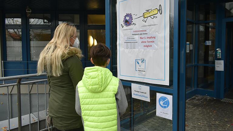Das Rhön-Grabfelder Impfzentrum in Bad Neustadt wird nun wieder rege nachgefragt. Allen voran das Interesse nach Booster-Impfungen hat zuletzt deutlich zugenommen. Das Rhön-Grabfelder Impfzentrum in Bad Neustadt wird nun wieder rege nachgefragt. Allen voran das Interesse nach Booster-Impfungen hat zuletzt deutlich zugenommen.