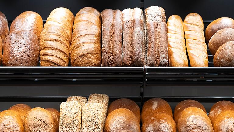 Fachmesse „Sachsenback“       -  Die Rewe-Gruppe will Brot- und Backwaren künftig nicht mehr selbst herstellen.