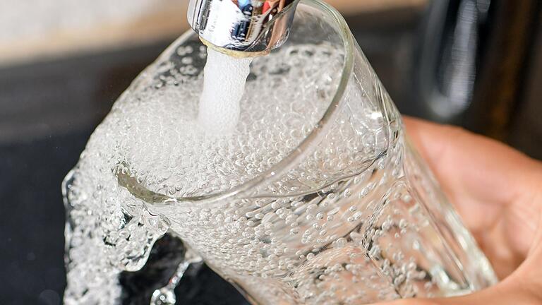 Die Stadtwerke Schweinfurt sorgen dafür, dass genügend Wasser aus der Leitung kommt. Und dabei spielt auch Strom eine Rolle.