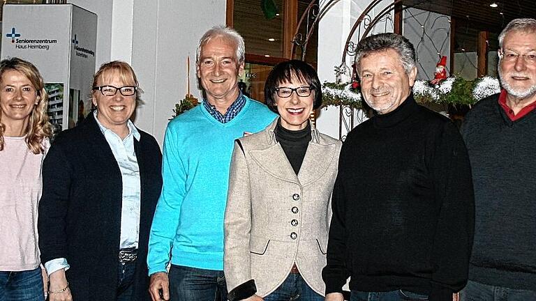 Der Vorstand des Kreisseniorenrats zu Gast im Landratsamt Main-Tauber-Kreis (von links): Silvia Müller, Swantje Popp, Kreisbehindertenbeauftragter Karl Höfling, Sozialdezernentin Elisabeth Krug, Robert Wenzel und  Walter Ruf.