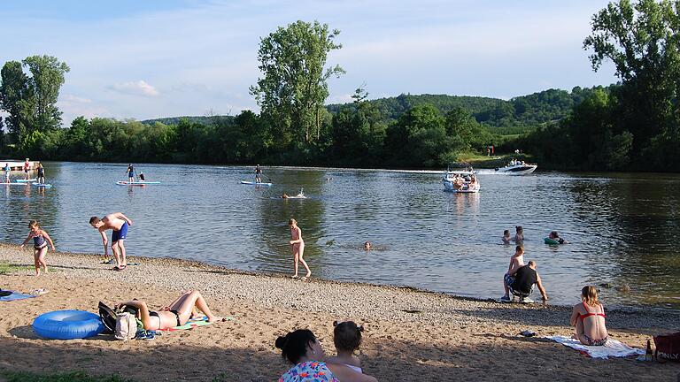 Die neue Mainlände in Eibelstadt - beliebt schon vor der Eröffnung Ende Juli.