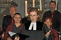 Die Wirkung von schöner Musik aufs menschliche Gemüt sprach Pfarrerin Lena Gleußner beim Abendgottesdienst in der Schlosskirche Eyrichshof an. Im Hintergrund der Chor Praising People.