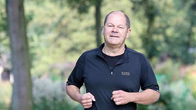 Olaf Scholz beim Joggen       -  Kanzler Scholz kann beim Joggen gut entspannen. (Archivbild)