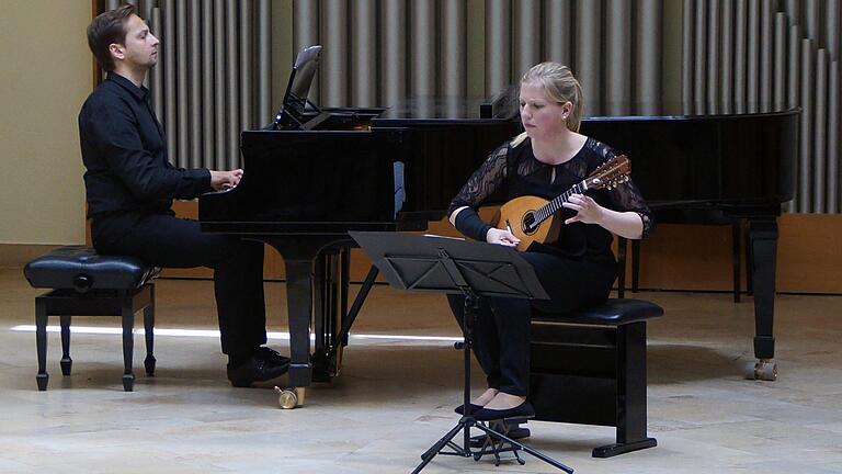 Der internationale Musikwettbewerb des Musikforums in Schweinfurt (im Bild die Musiker Kristina Lisner und Denis Ivanov im Jahr 2015) wird in diesem Jahr abgesagt.