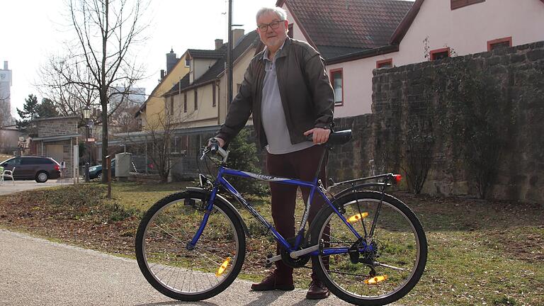 Günter Rösch vom&nbsp;Helferkreis Karlstadt bittet um neue Räder und Möbel für Bedürftige.