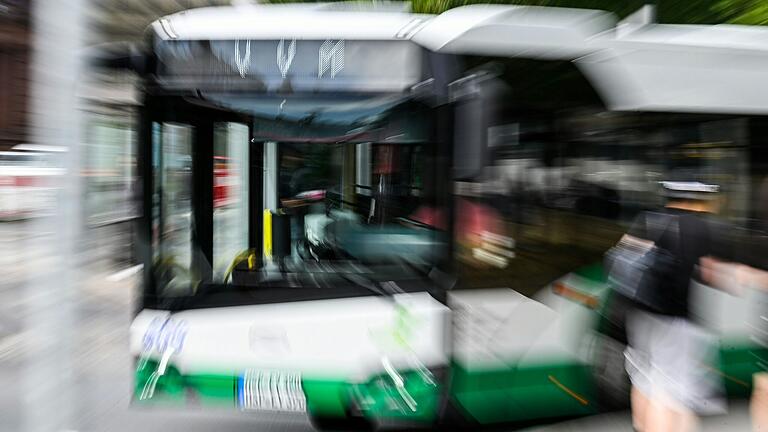 Der angedrohte Rückzug der Stadt Würzburg beim großen Verkehrsverbund hat Spuren hinterlassen, meint unser Autor. Der angedrohte Rückzug der Stadt Würzburg beim großen Verkehrsverbund hat Spuren hinterlassen, meint unser Autor. 