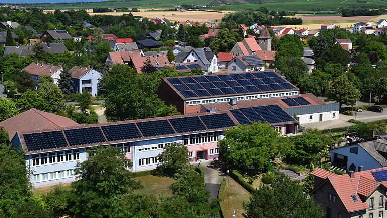 Seit zehn Jahren sind die Gebühren für die Nutzung der Mehrzweckhalle gleich. Jetzt beschloss der Stadtrat eine Anhebung. Auch für andere städtische Räume muss ab 2023 mehr bezahlt werden.