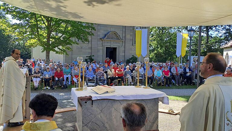 Das Hochfest Mariä Heimsuchung Patrozinium feierte man in der Wallfahrtskirche Findelberg in Saal.