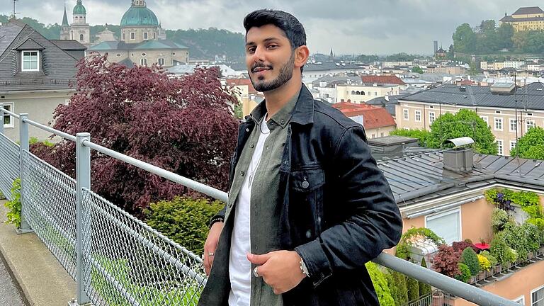 Der Student Umair Farooqui findet, die Menschen sollten nicht mit zweierlei Maß messen.&nbsp;