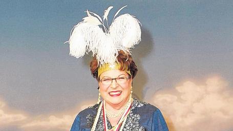 Mal wieder in Blau: Landtagspräsidentin Barbara Stamm kam als „Königin der Nacht“. Mal wieder in Blau: Landtagspräsidentin Barbara Stamm kam als „Königin der Nacht“.