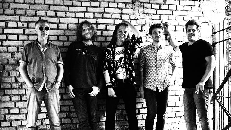 Die Great Lakes spielen am 19. März in der Kneipe Zoom Eulenspiegel in Bad Kissingen. - Die Great Lakes spielen am 19. März in der Kneipe Zoom Eulenspiegel in Bad Kissingen. Die Great Lakes spielen am 19. März in der Kneipe Zoom Eulenspiegel in Bad Kissingen. - Die Great Lakes spielen am 19. März in der Kneipe Zoom Eulenspiegel in Bad Kissingen.