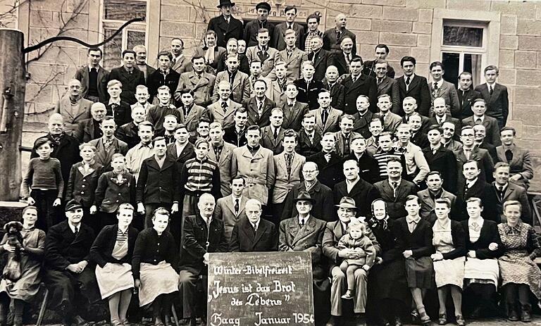 Schon Mitte der 1950-er Jahre war das Interesse an den CVJM-Angeboten groß. Die Winter-Bibelfreizeit 1954 in Haag wurde von vielen Interessierten besucht.