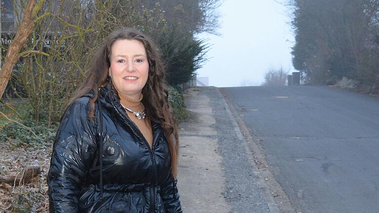 Hier in der Straße 'Am Steinbruch' liegen bereits Glasfaserkabel. Dieser Ausbau sei 'wichtig für die Gemeinde', macht Bürgermeisterin Nicole Weissenseel-Brendler deutlich. Hier in der Straße 'Am Steinbruch' liegen bereits Glasfaserkabel. Dieser Ausbau sei 'wichtig für die Gemeinde', macht Bürgermeisterin Nicole Weissenseel-Brendler deutlich.