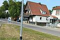 Ungefähr hier, am Grünstreifen beim Bahnhof, soll der Nordheimer Gedenkort für jüdische Mitbürgerinnen und Mitbürger entstehen.