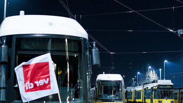 Warnstreik bei der BVG       -  In der kommenden Woche stehen Busse und Bahnen in Berlin wieder zeitweise still.