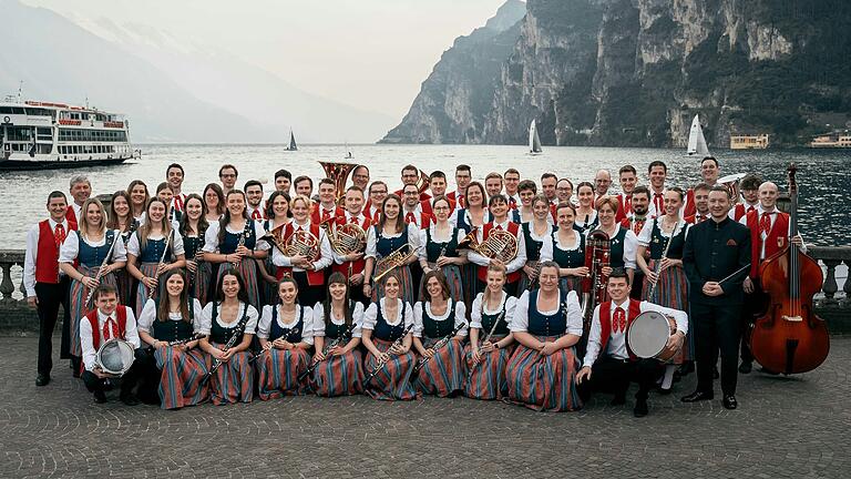 Das Symphonische Blasorchester Volkach am Gardasee.