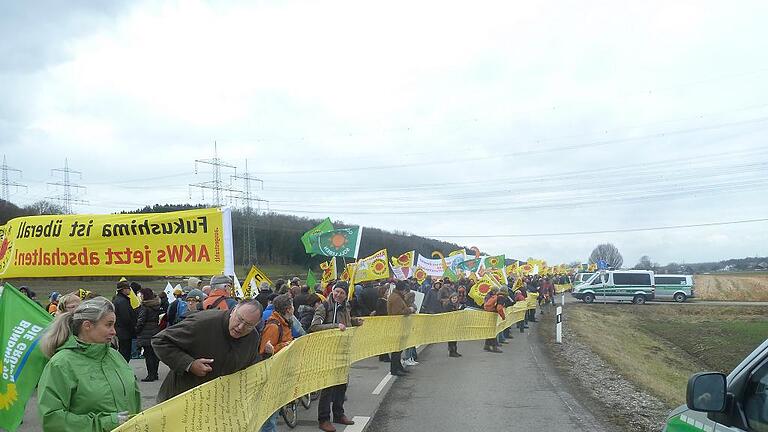 Das BA-BI-Banner bei einer Demo in Gundremmingen am 11. März 2012
