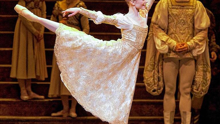ROMEO AND JULIET ;  Royal Ballet ; February 2010       -  Macht den Auftakt: Prokofjews Ballett &bdquo;Romeo und Julia&ldquo;.