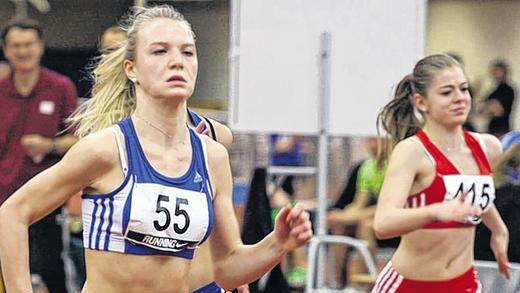 An ihr führt kein Weg vorbei: Jessica Schottorf (links) vom TSV Bad Kissingen schaffte bei den bayerischen Meisterschaften auch im Sprint den Durchbruch. Neben dem Sieg im Hürdenlauf durfte sie sich zudem über Silber im Finale über 60 Meter freuen. An ihr führt kein Weg vorbei: Jessica Schottorf (links) vom TSV Bad Kissingen schaffte bei den bayerischen Meisterschaften auch im Sprint den Durchbruch. Neben dem Sieg im Hürdenlauf durfte sie sich zudem über Silber im Finale über 60 Meter freuen.
