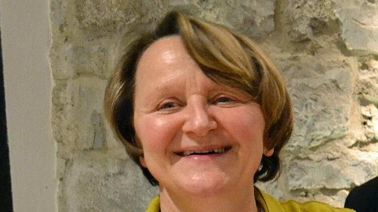 Barbara Kolb vom Laufteam der TG Kitzingen empfiehlt Nordic Walking vor allem sportlichen Neueinsteigern. Barbara Kolb vom Laufteam der TG Kitzingen empfiehlt Nordic Walking vor allem sportlichen Neueinsteigern.