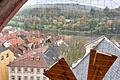 Beim Großputz im Kirchenturm: Diesen Blick über das Dach des Kirchenschiffs von St. Laurentius (rechts), die Altstadt von Marktheidenfeld und den Main bekommt man nicht allzu oft zu sehen.&nbsp;