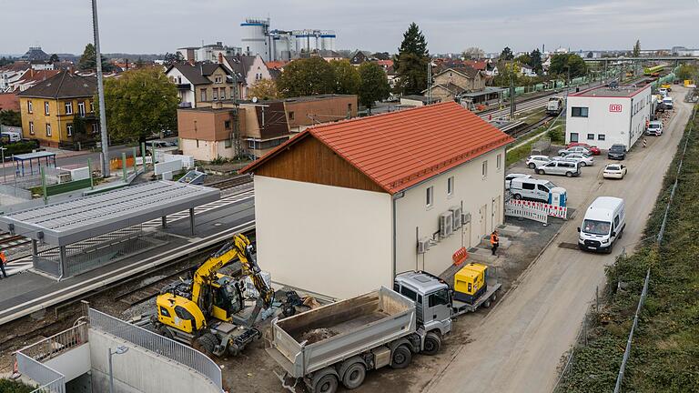 Neue elektronische Stellwerke für die Riedbahn       -  Modernste Stellwerktechnik für die hochfrequentierte Riedbahn