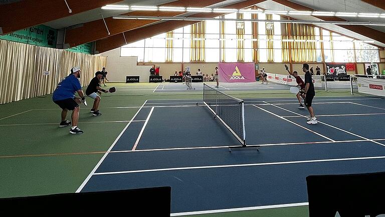 Pickleball Spiel in der Kategorie 3.5.