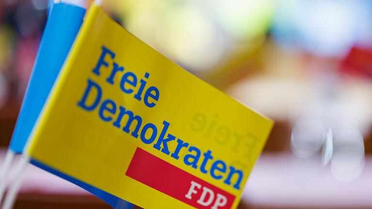 FDP - Die FDP sieht sich dem Vorwurf ausgesetzt, den Bruch der Ampel-Koalition gezielt provoziert zu haben. FDP - Die FDP sieht sich dem Vorwurf ausgesetzt, den Bruch der Ampel-Koalition gezielt provoziert zu haben.