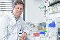 Prof. Dr. Lars Dölken, Leiter des Institut für Virologie und Immunbiologie an der Julius-Maximilians-Universität in Würzburg, ist optimistisch mit Blick auf den Sommer.&nbsp;