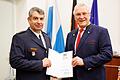 Michael Riederer (links) ist seit 1. Januar neuer Vizepräsidenten des Polizeipräsidiums Schwaben Nord. Das Bild zeigt ihn zusammen mit Bayerns Innenminister Joachim Herrmann.