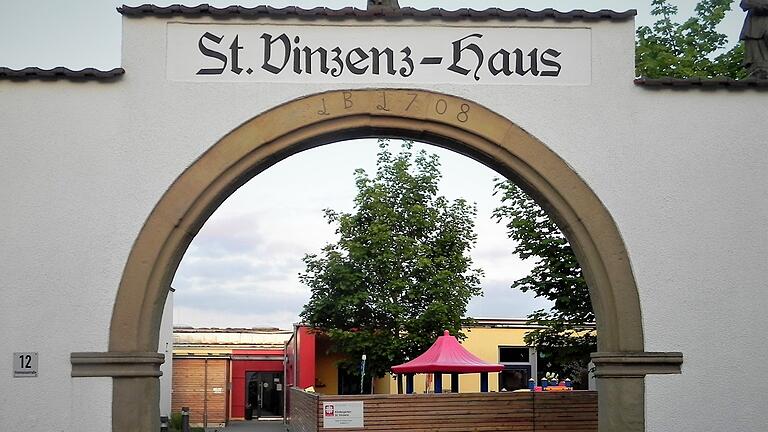 Der Kindergarten St. Vinzenz in Burglauer platzt aus allen Nähten. Es kann kein Kind mehr aufgenommen werden.