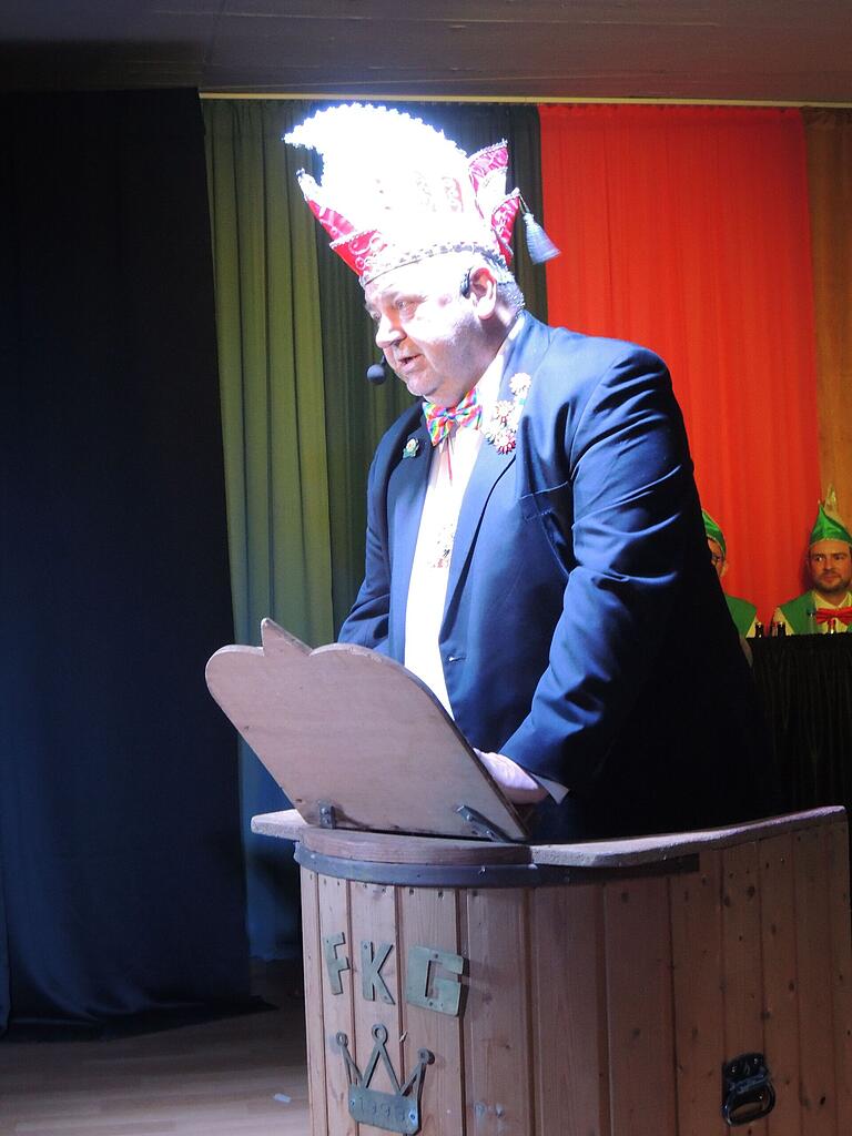 Ein gern gesehener Gast bei der FKG in der Bütt: der 'Sitzungspräsident aus Ränisch', Wolfgang Schuler.