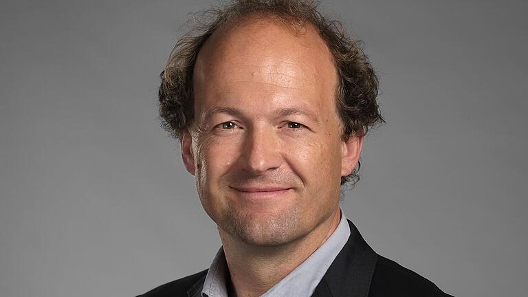Harald Kunstmann, Professor für Klima und Hydrologie an der Universität Augsburg, beobachtet einen starken Rückgang bei der Grundwasserneubildung in Bayern. Harald Kunstmann, Professor für Klima und Hydrologie an der Universität Augsburg, beobachtet einen starken Rückgang bei der Grundwasserneubildung in Bayern.
