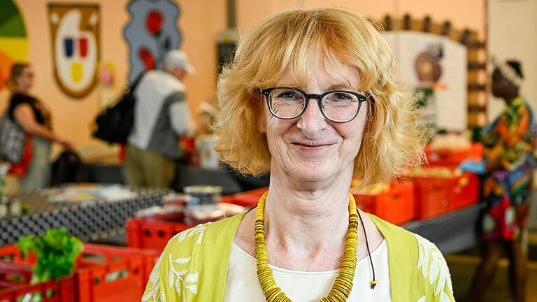 Vorsitzende Susanne Kolbert wirkt bereits seit 16 Jahren bei der Tafel mit. Vorsitzende Susanne Kolbert wirkt bereits seit 16 Jahren bei der Tafel mit.