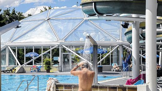 Sanierungsbedürftig: das Nautilandbad in der Zellerau. Sanierungsbedürftig: das Nautilandbad in der Zellerau.