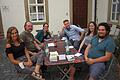 Die Poetry Slamer in gemütlicher Runde: (von links)  Theresa Conrady,  der Sieger Bert Uschner, Hannah Conrady, Oliver Walter, Enora de Corre und Thomas Eiwen. Foto: Klaus Werner       -  Die Poetry Slamer in gemütlicher Runde: (von links)  Theresa Conrady,  der Sieger Bert Uschner, Hannah Conrady, Oliver Walter, Enora de Corre und Thomas Eiwen. Foto: Klaus Werner