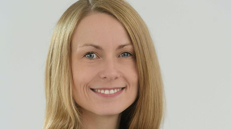 Dr. Carina Lüke, Professorin für Sonderpädagogik, hält die erste Vorlesung der Kinderuni in diesem Jahr. Dr. Carina Lüke, Professorin für Sonderpädagogik, hält die erste Vorlesung der Kinderuni in diesem Jahr.