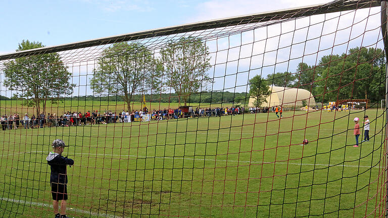 Relegation zur Kreisklasse auf dem Sportgelände der DJK Traustadt zwischen dem SV-DJK Oberschwarzach/Wiebelsberg II und dem TV Oberndorf.