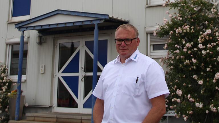 Inhaber Michael Englert vor seiner Firma im Wertheimer Ortsteil Bettingen. Inhaber Michael Englert vor seiner Firma im Wertheimer Ortsteil Bettingen.