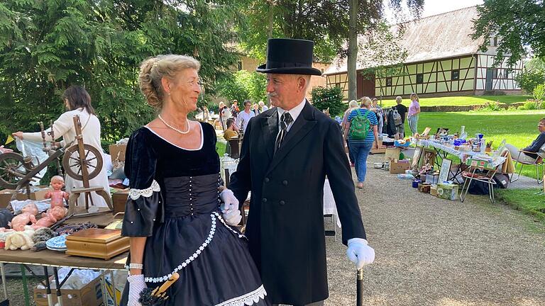 Kaiser Wilhelm II. und Kaiserin Auguste Viktoria schauten beim Schlossfest in Aschach vorbei.       -  Kaiser Wilhelm II. und Kaiserin Auguste Viktoria schauten beim Schlossfest in Aschach vorbei.