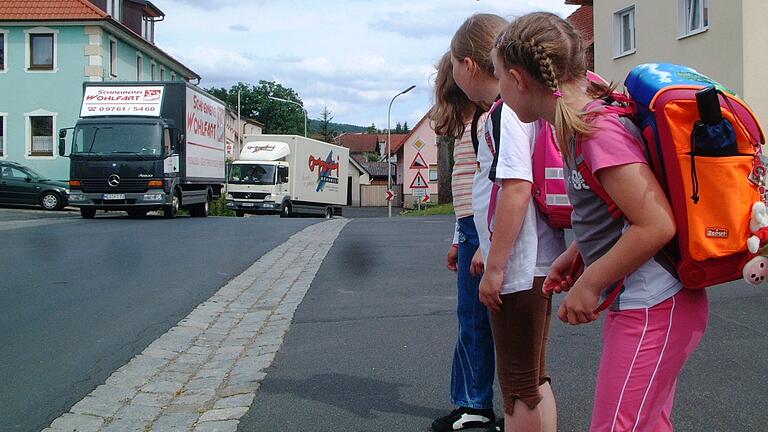Die Ortsumgehung Sulzfeld war Wunsch vieler Bürger (hier ein Archivbild), Einwände und Vorschläge können noch bis 16. Juni bei der Regierung von Unterfranken abgegeben werde. Die Pläne sind auf deren Homepage oder in der VG einsehbar.