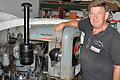 Georg Lindner besitzt mehr als 20 Oldtimer-Traktoren, hier im Bild mit&nbsp;einem seiner Eicher-Oldtimer